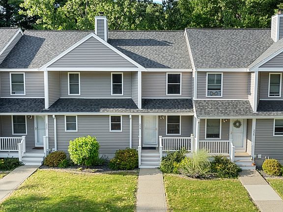 4th image of 224 Bayberry Hill Ln