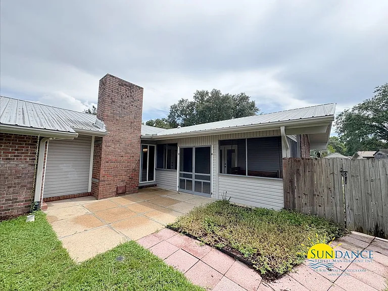 1501 Royal Palm Dr — Photo 27