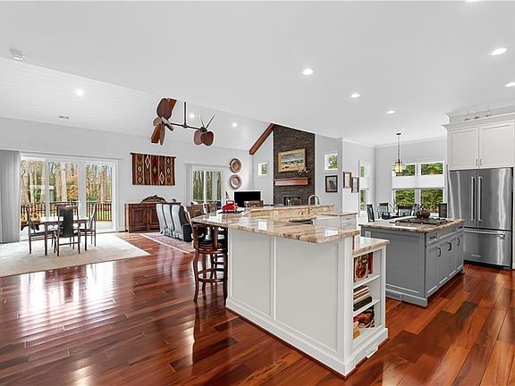 2nd image of 4430 Gelding Rd