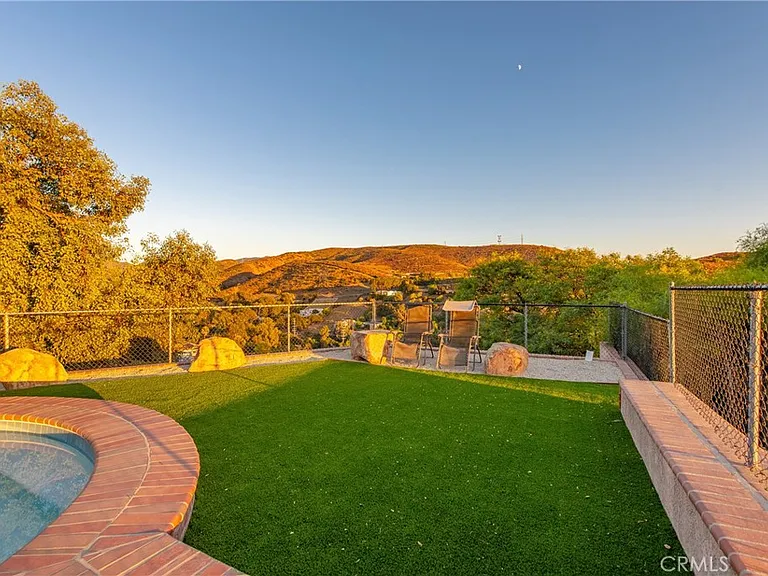 9354 Hillrose St — Photo 48