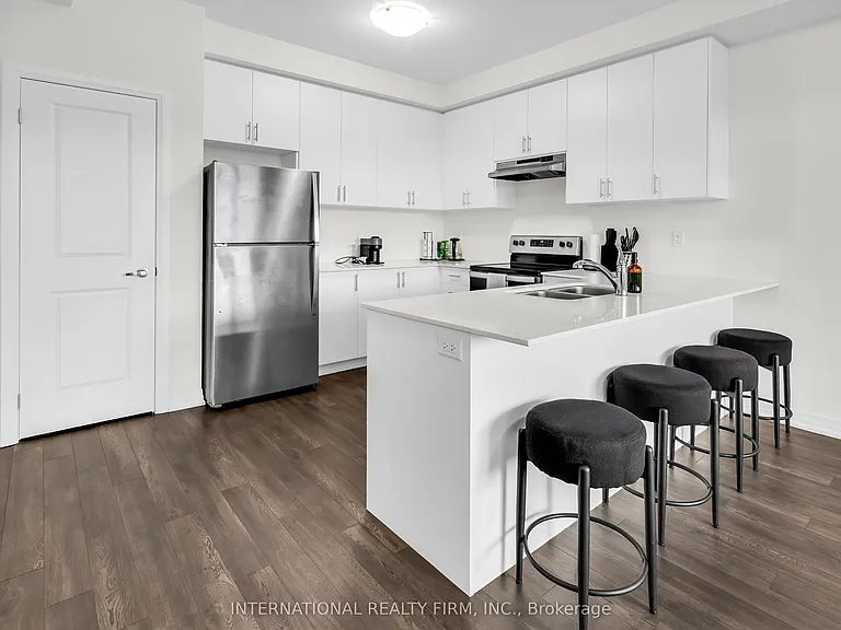 148 Turnberry Ln — Photo 12