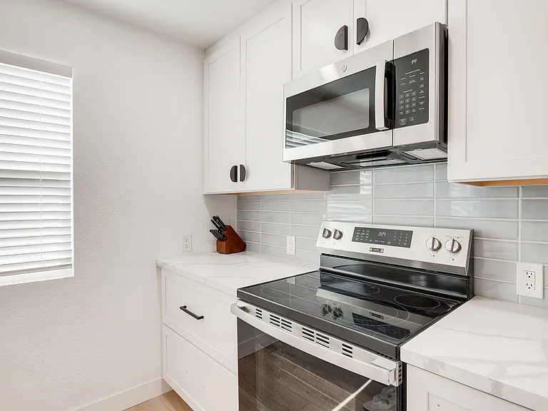 217 Rugosa Dr — Photo 43