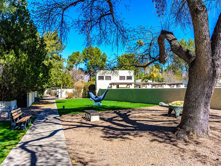 7230 E Onda Cir — Photo 47