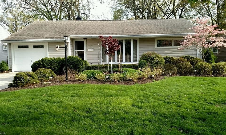 1st image of 8935 Newkirk Dr