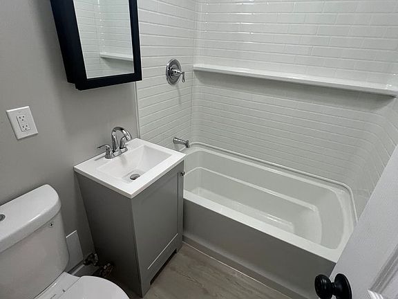 3rd image of 11415 Hessler Rd #2