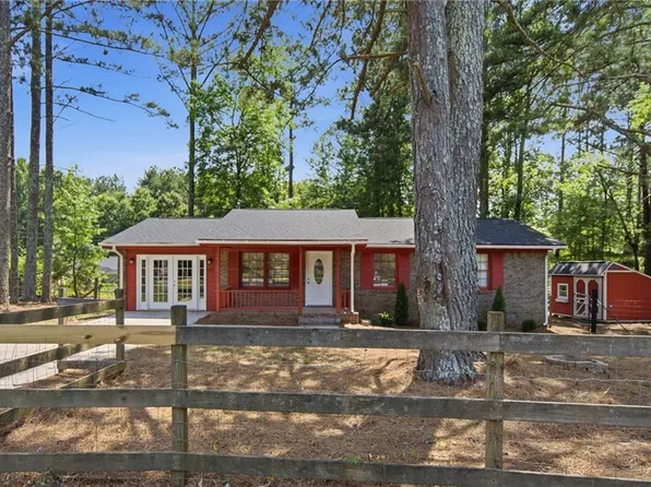 919 Paige Ct, Social Circle, GA 30025