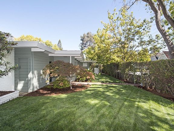 3rd image of 1794 Oakdell Dr