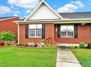 751 Pattillo St SW, Hartselle, AL 35640