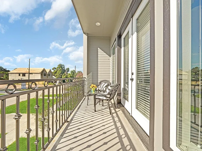 2712 Nagle St — Photo 40