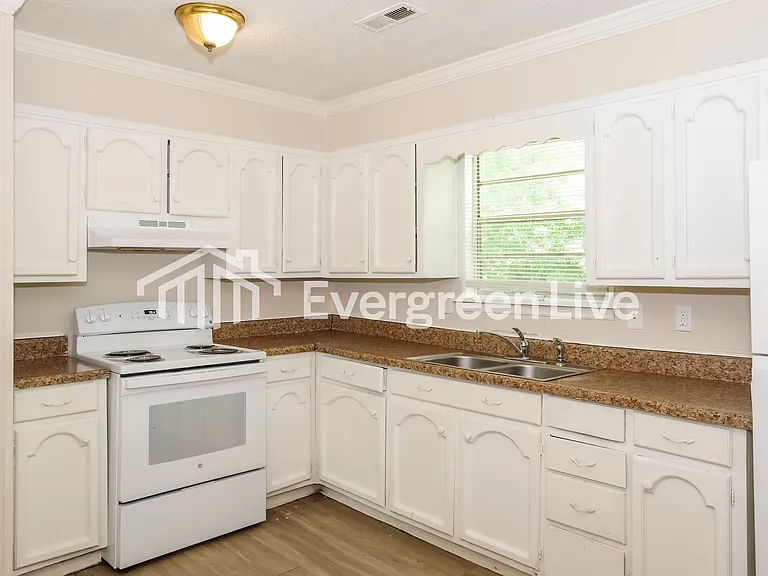 3216 Uvalde Ln NW — Photo 7