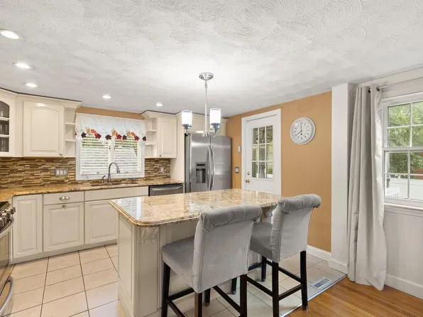12 Cedar Cir, Randolph, MA 02368