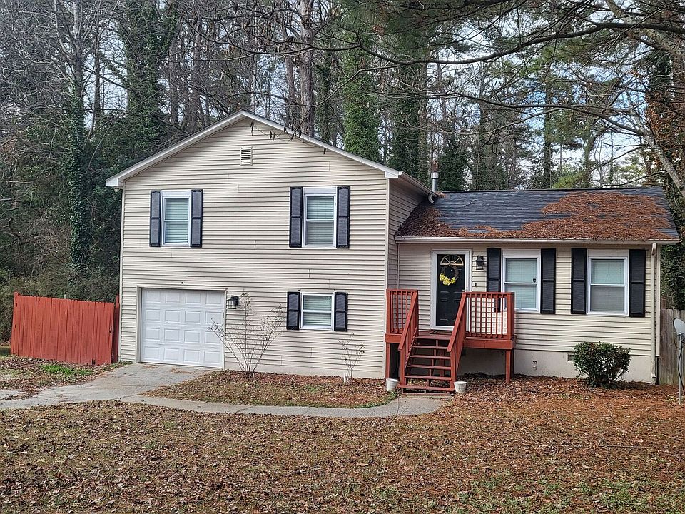 1st image of 2395 Fairway Cir SW