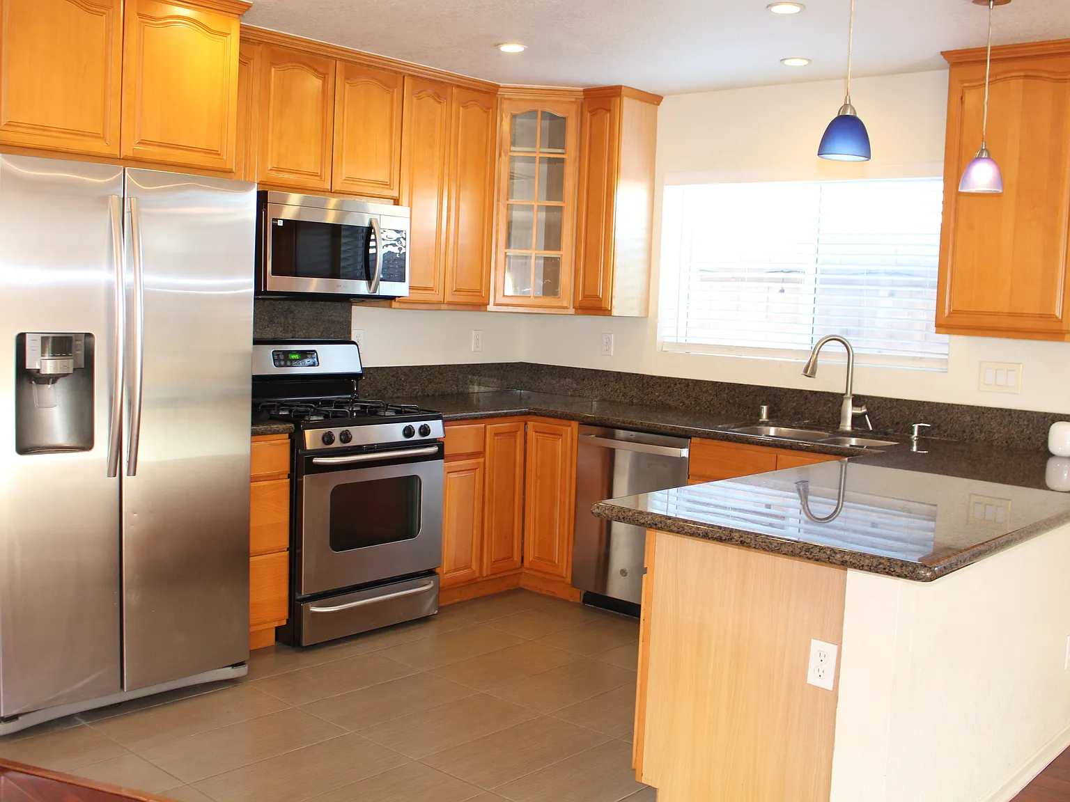 1331 Lehigh Street — Photo 3