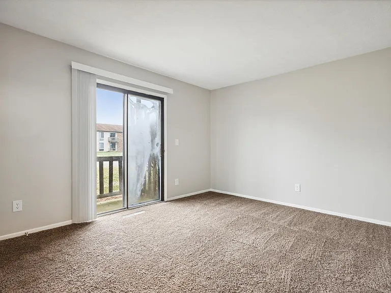 Woodwind Apartments — Photo 22