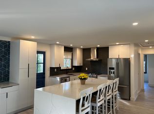 1260 Dogwood Rd, Arnold, MD 21012