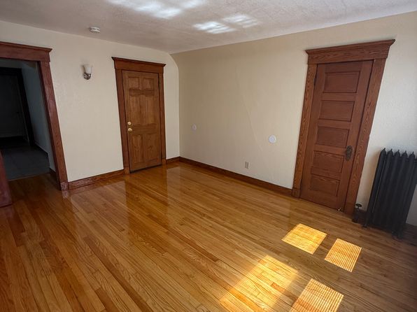 346 Norton St #3