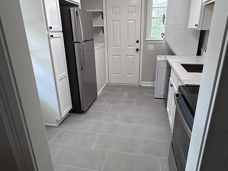 146 Kentucky Cir #A — Photo 4
