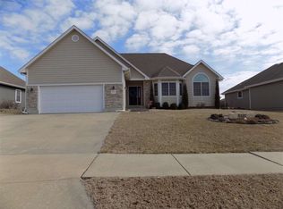 4208 SW Cambridge Ave, Topeka, KS 66610