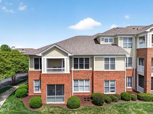 828 Waterford Lake Dr, Cary, NC 27519
