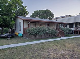 920 Reiley Rd, Seguin, TX 78155