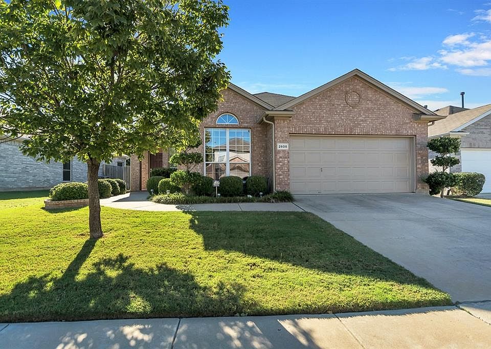 1st image of 2608 Evening Shade Dr