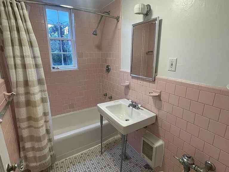 988 Memorial Dr #286 — Photo 8