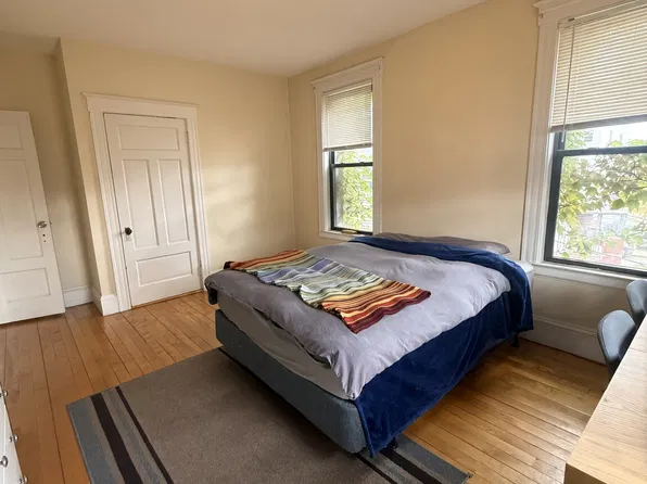 139 Highland St #1, Worcester, MA 01609