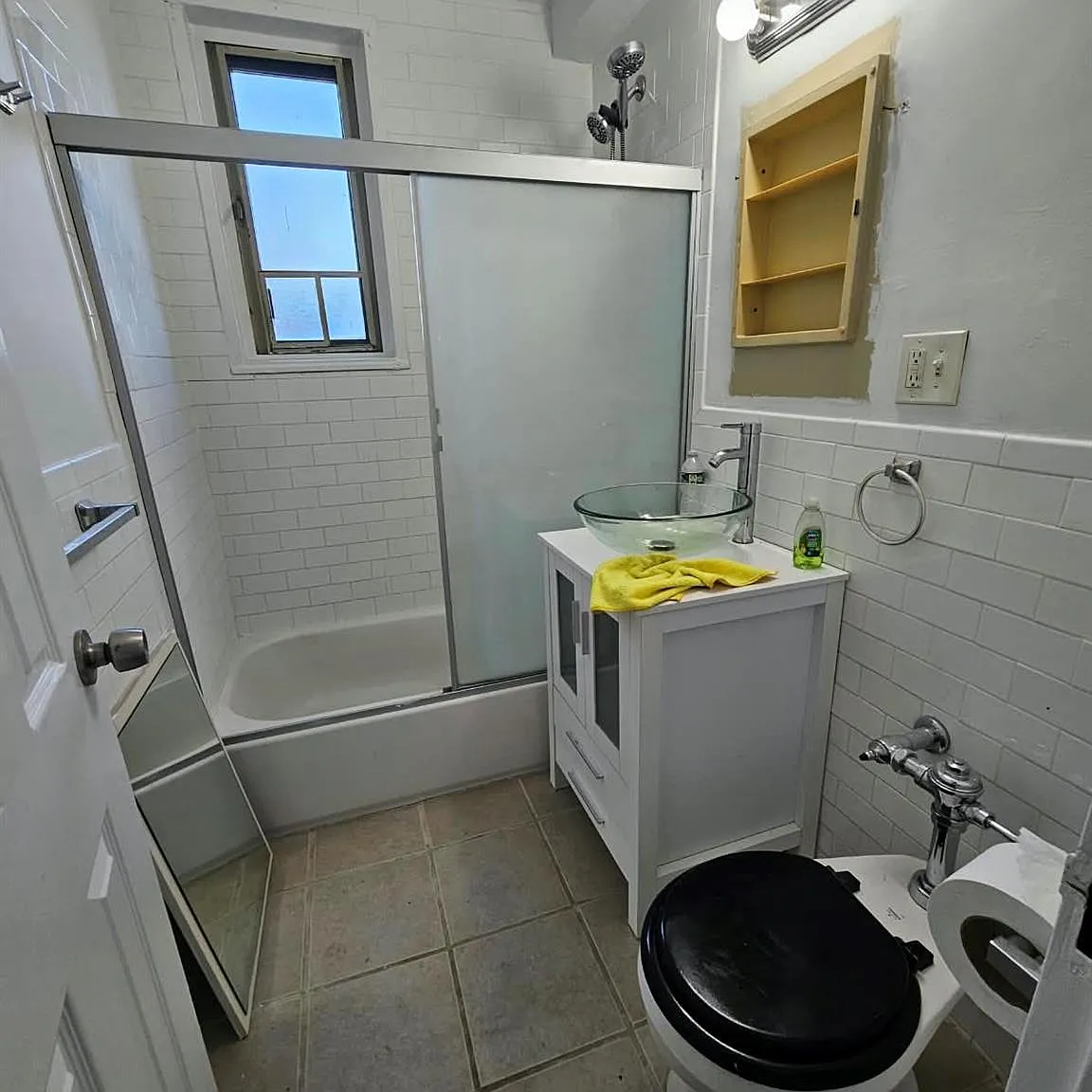 1 bed, 1.0 bath, 581 sqft, $2,800 — Photo 2