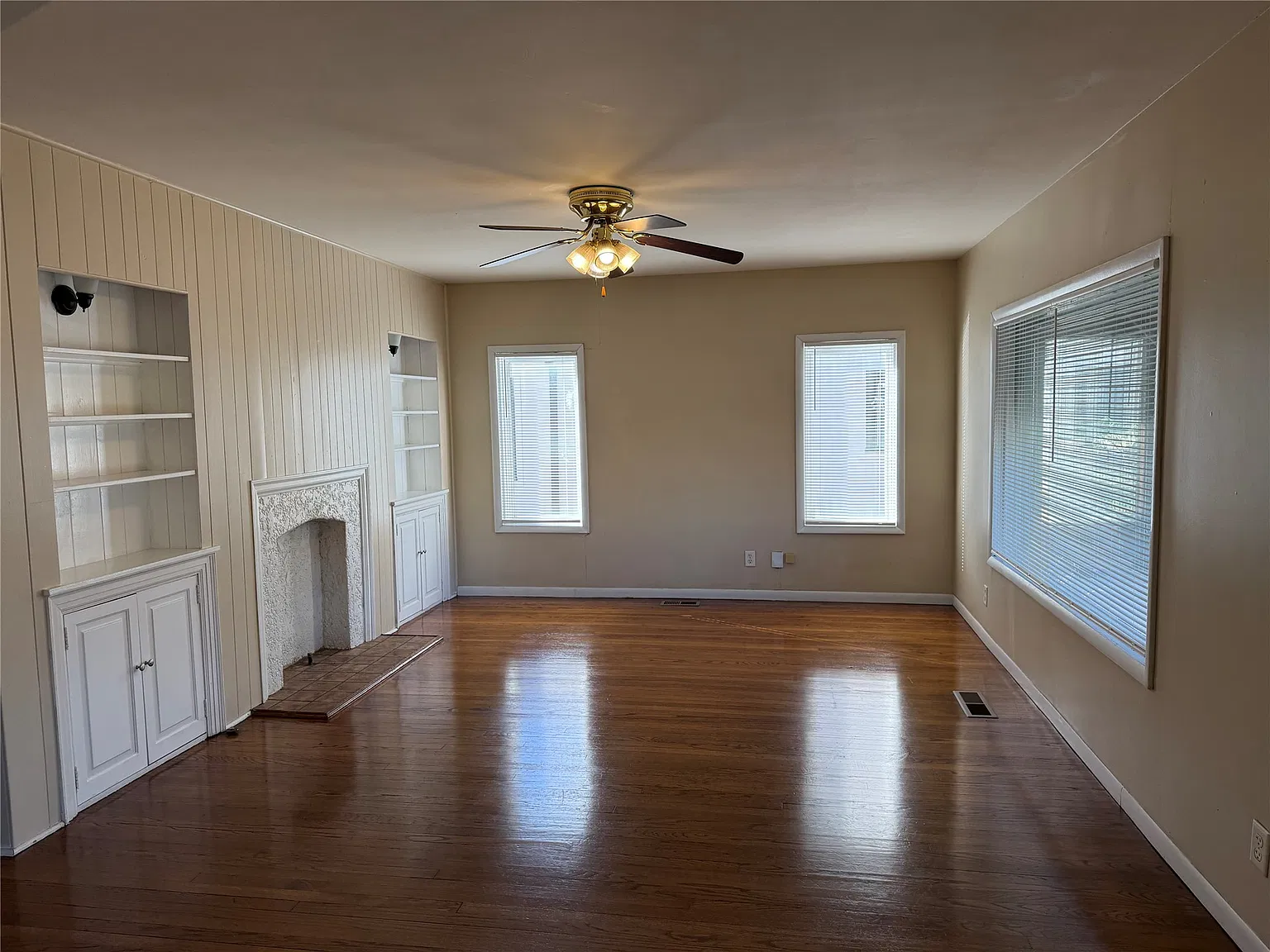 3 bed, 1.0 bath, 1288 sqft, $1,225 — Photo 4