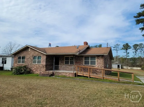 127 Laurel St, Richmond Hill, GA 31324