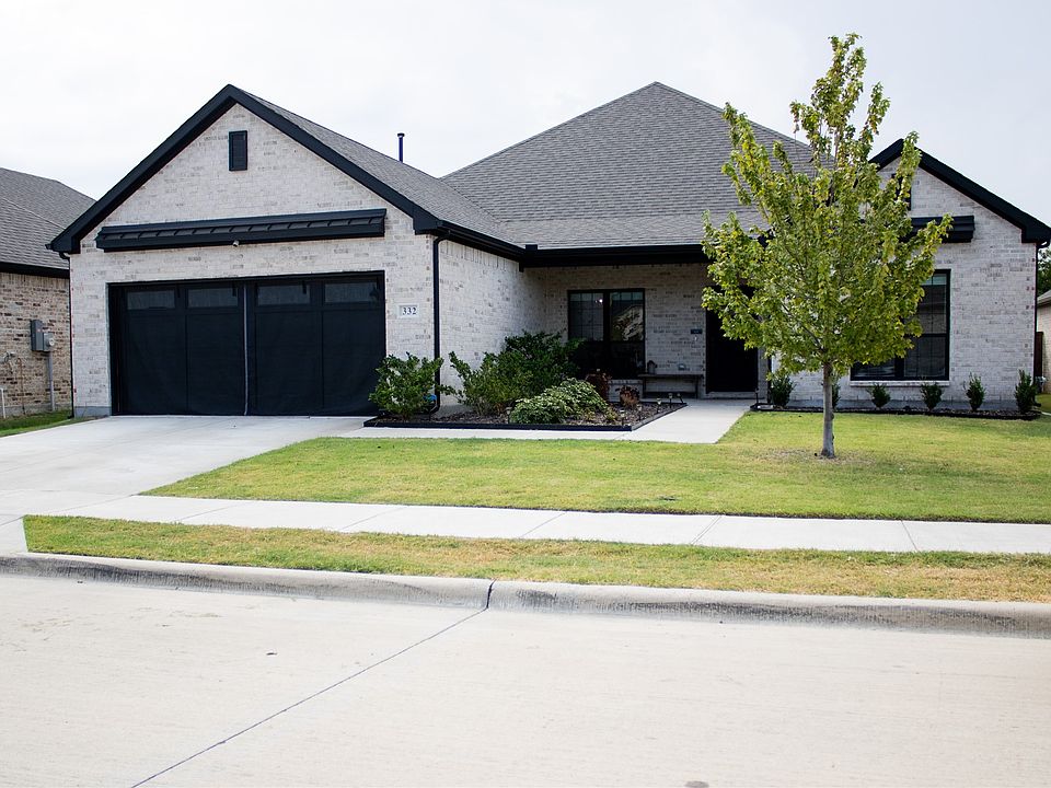 1st image of 332 Lakeside Dr