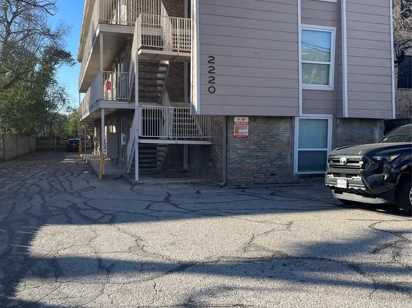 2220 Leon St APT 103, Austin, TX 78705