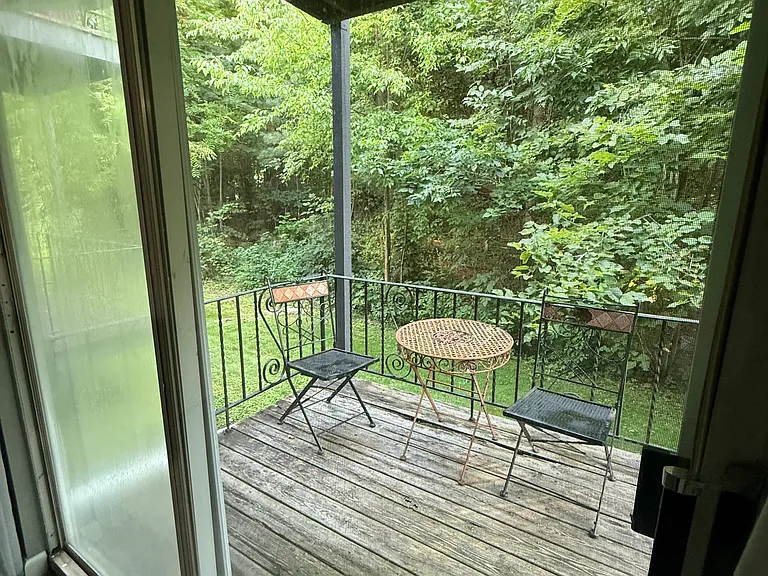 19 White Gate Dr #E — Photo 8
