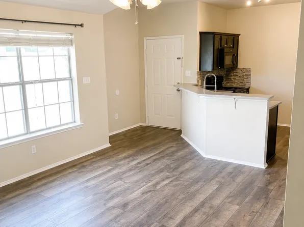 131 Lindas Creek Ln #131, Weatherford, TX 76088