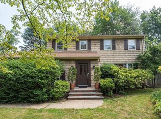232 Golf Edge, Westfield, NJ 07090