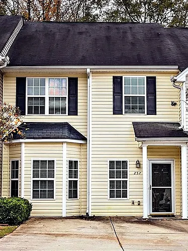 257 Venture Path Photo 1