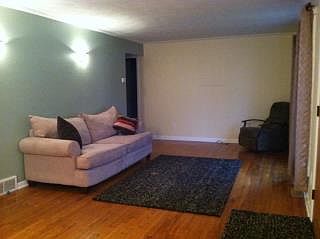 5th image of 42 Hyder Dr