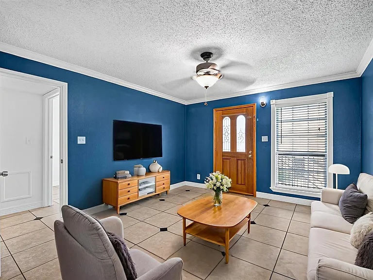 1220 Shadowdale Dr #6 — Photo 17
