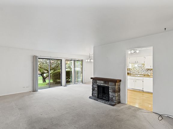 3rd image of 91 Lambert Dr Unit B1