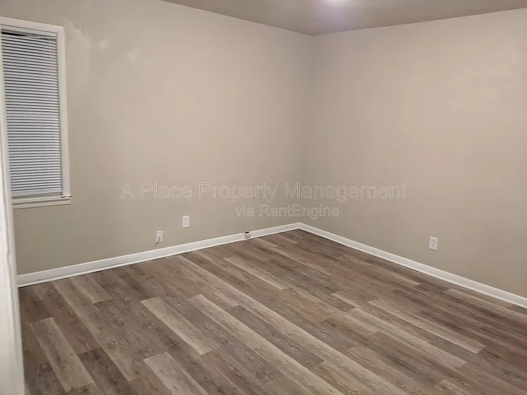 9215 Outerbelt Ct — Photo 16