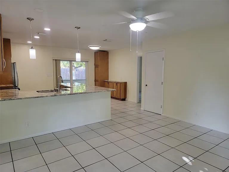1601 SW 1st Ter #1 — Photo 12