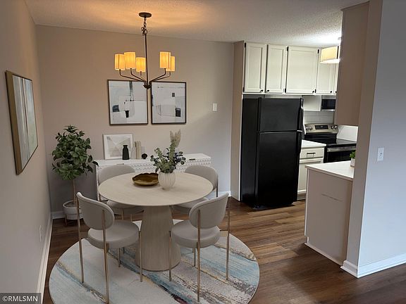 5th image of 2801 Flag Ave N APT 323