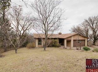 5501 Turkeyfoot Ln, Manhattan, KS 66503