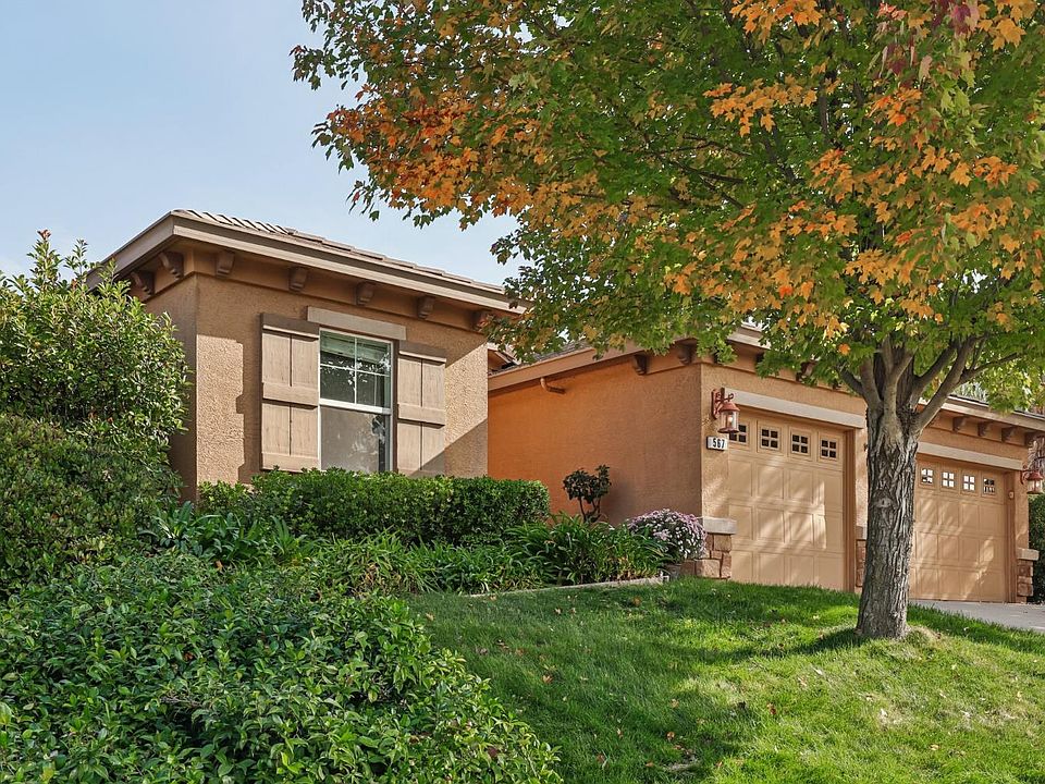 1st image of 567 Hildebrand Cir
