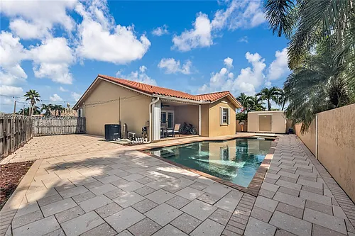 12775 SW 59th St Photo 1