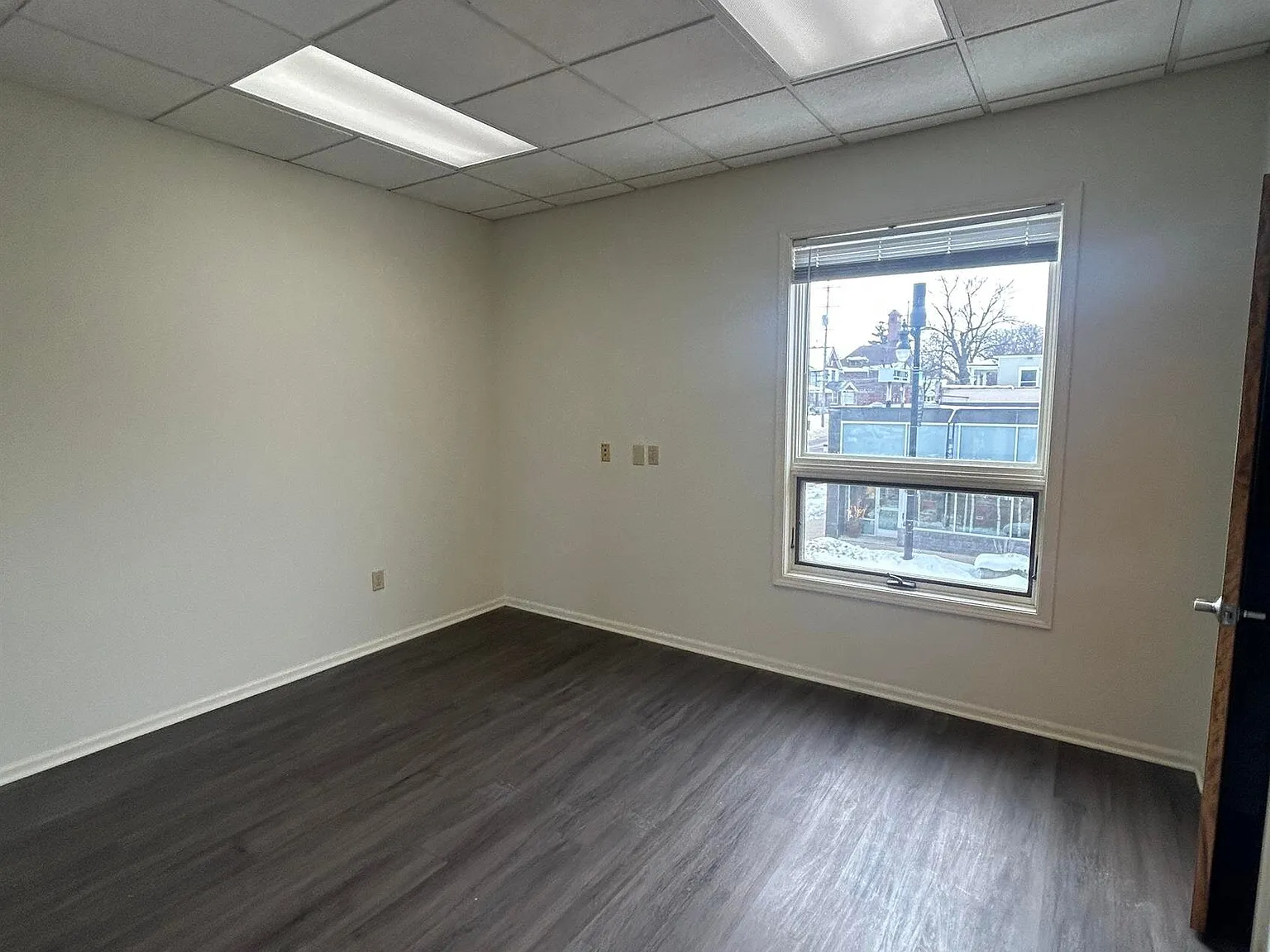 975 Cherry Suite #5 — Photo 4