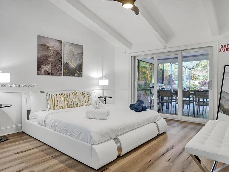 2120 SW 28th Way — Photo 33