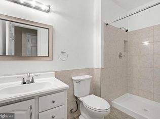 12332 Field Lark Ct, Fairfax, VA 22033