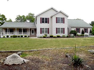 400 Franklin Rd, Coventry, RI 02816