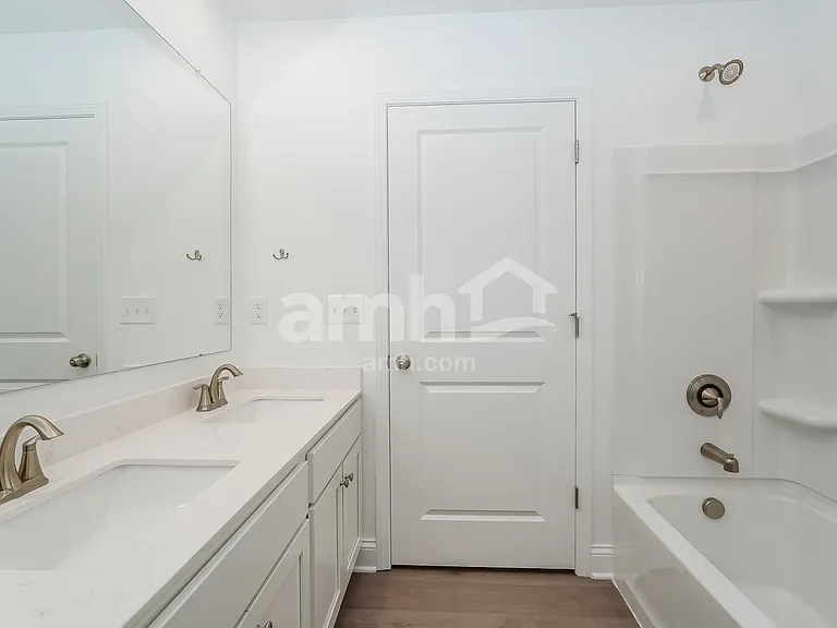 897 Heritage Blvd — Photo 15
